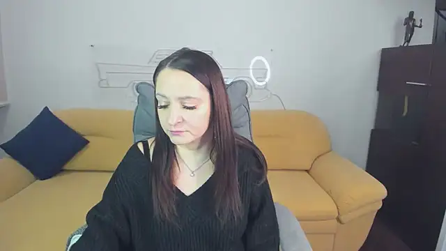 AngellLika online show from February 2026 01:32:02 PM