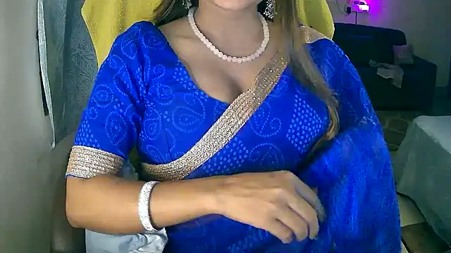 Snapshot of Cute-Tara chatting on October 2025 05:57:02 PM Cute-Tara online show from October 2025 05:57:02 PM