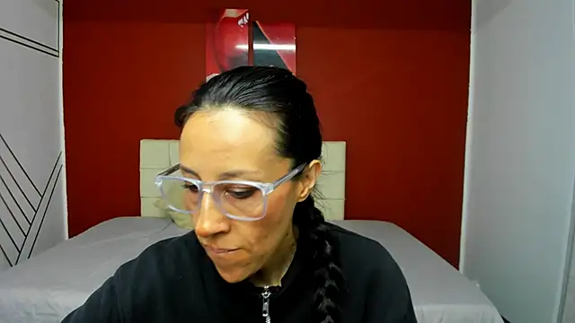 Snapshot of Abrillee1 chatting on December 2024 08:12:02 PM Abrillee1 online show from December 2024 08:12:02 PM