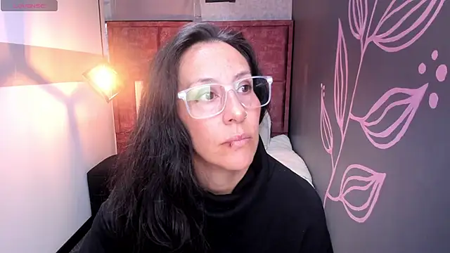 Snapshot of Abrillee1 chatting on November 2025 11:43:01 AM Abrillee1 online show from November 2025 11:43:01 AM