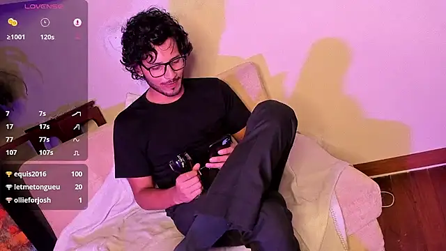 Nicholasrodrii online show from December 2024 01:07:01 AM