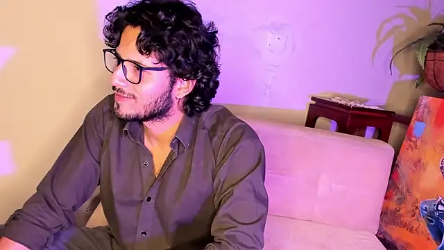 Nicholasrodrii online show from January 2025 11:08:01 PM