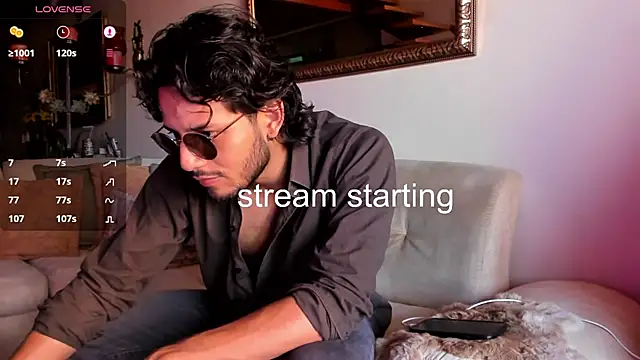 Nicholasrodrii online show from January 2025 09:11:02 PM