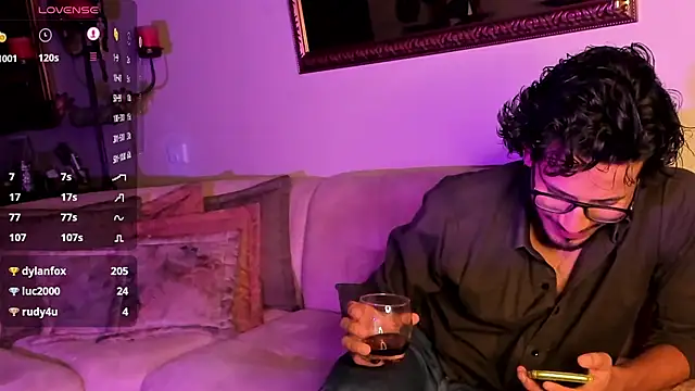 Nicholasrodrii online show from January 2025 02:30:01 AM