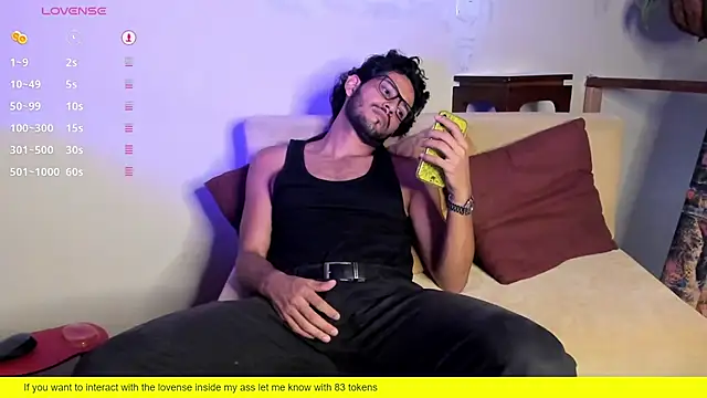 Nicholasrodrii online show from February 2025 01:33:02 PM