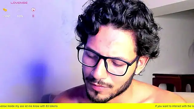 Nicholasrodrii online show from February 2025 01:36:01 AM