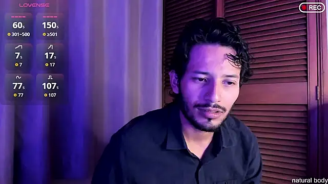 Nicholasrodrii online show from October 2025 11:24:02 PM