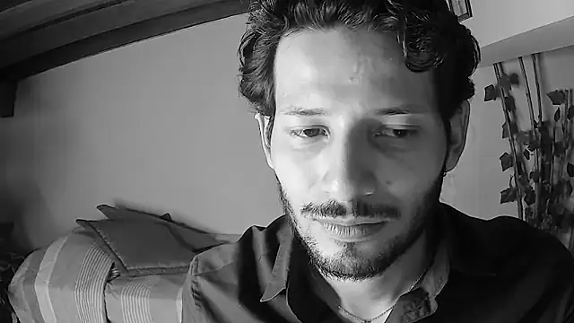 Nicholasrodrii online show from June 2026 10:21:02 PM
