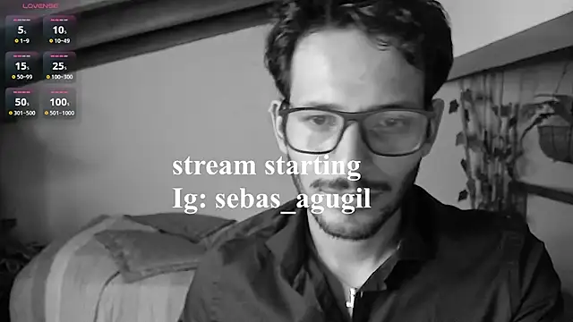 Nicholasrodrii online show from July 2026 11:04:02 PM