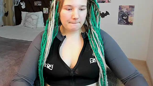 GloriaHylivi online show from December 2024 11:46:01 AM