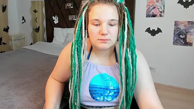 GloriaHylivi online show from December 2024 08:32:01 PM