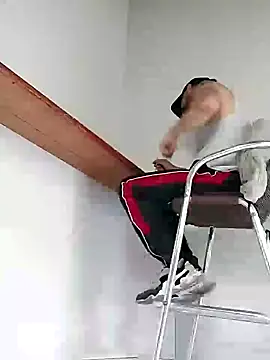 AndresSmith   online show from January 2025 07:50:02 PM