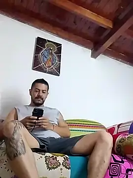 AndresSmith   online show from February 2025 12:25:02 PM