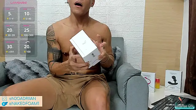 nakedfoam1 online show from February 2025 02:09:02 AM