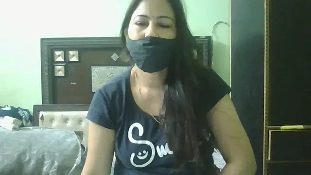 couplesuni online show from April 2026 01:33:01 AM