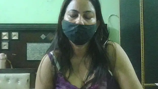 couplesuni online show from August 2026 04:34:01 AM
