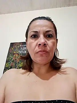 Snapshot of Zaralu_ chatting on May 2026 01:32:02 PM Zaralu online show from May 2026 01:32:02 PM