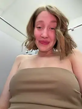 Snapshot of Sophie_Avory chatting on May 2026 06:26:02 PM Sophie Avory online show from May 2026 06:26:02 PM