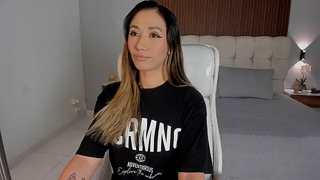 Emma23   online show from February 2026 06:31:02 AM