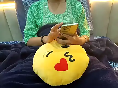 GoldnessAishu online show from December 2024 12:55:01 PM