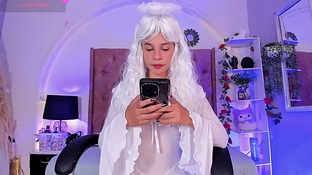 LadyAvalon online show from November 2025 07:13:01 PM