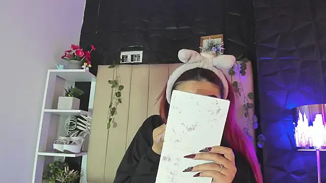 Mia Rinn online show from February 2026 12:44:02 PM