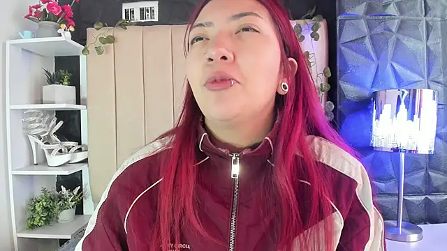 Mia Rinn online show from February 2026 12:47:02 PM