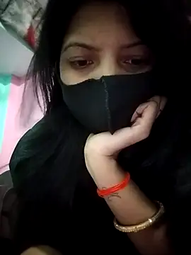 Hotty-Divya online show from May 2026 02:41:01 AM