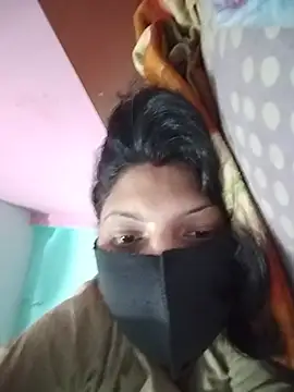 Snapshot of Hotty-Divya chatting on July 2026 05:05:01 PM Hotty-Divya online show from July 2026 05:05:01 PM