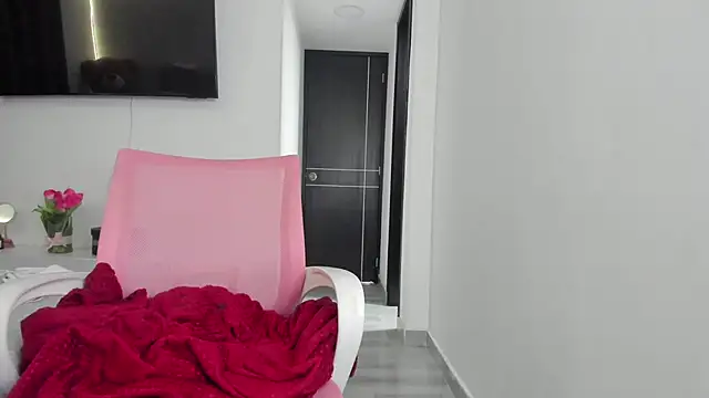 Ori valentina online show from February 2025 11:48:02 PM