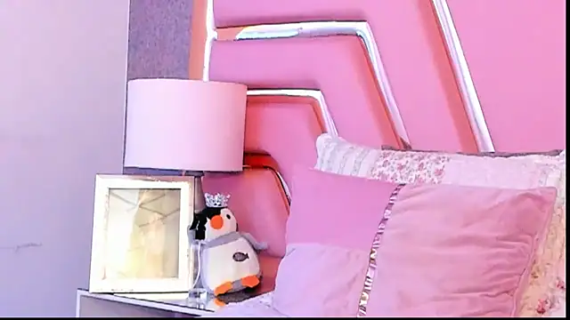 KylieMonnett online show from February 2026 01:05:02 AM