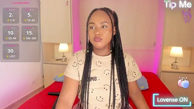 Snapshot of EmilyyStuart chatting on September 2025 04:01:02 AM EmilyyStuart online show from September 2025 04:01:02 AM