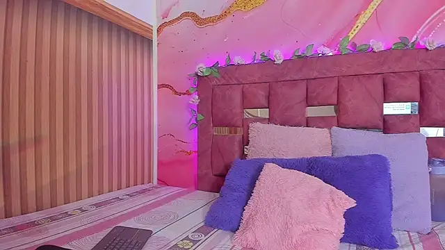 melody paris online show from November 2025 10:47:01 AM