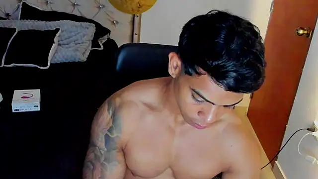 Andrew wolf7 online show from November 2025 01:12:02 PM