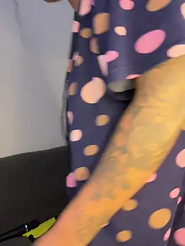 Snapshot of InkLady444 chatting on July 2026 07:06:02 AM InkLady444 online show from July 2026 07:06:02 AM