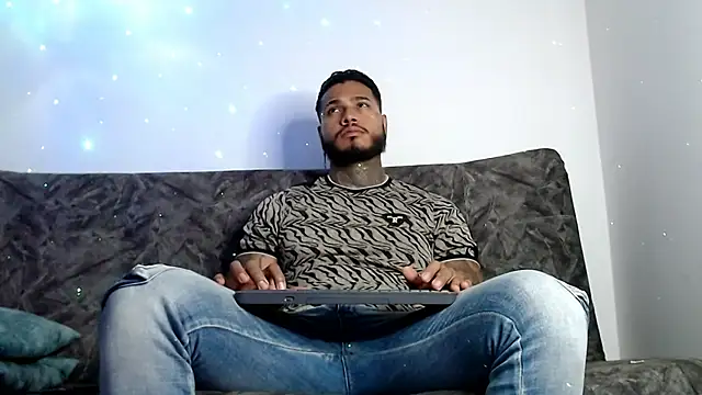 Exotic tatto27121 online show from December 2024 07:15:02 AM