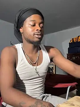 SluttyLyfe4L online show from November 2025 01:11:01 AM