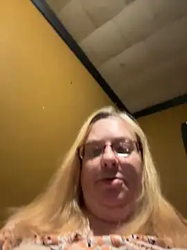 Snapshot of CherishWilliams chatting on May 2026 01:11:02 AM CherishWilliams online show from May 2026 01:11:02 AM