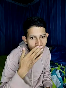 Valentinacuc online show from October 2025 10:54:02 PM
