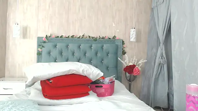 Alexa roussee online show from February 2025 11:16:02 PM