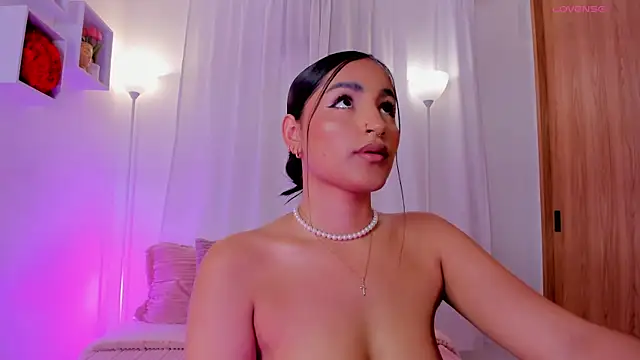 Snapshot of AishaPeyton chatting on July 2026 06:41:02 AM AishaPeyton online show from July 2026 06:41:02 AM