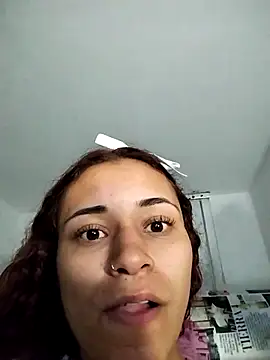 Snapshot of caroline0997 chatting on December 2024 07:38:02 AM caroline0997 online show from December 2024 07:38:02 AM