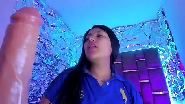 SarahStones online show from December 2025 09:58:01 AM