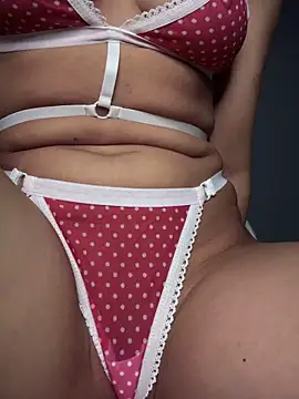 Snapshot of MobiLiveShow chatting on January 2025 12:52:02 AM MobiLiveShow online show from January 2025 12:52:02 AM