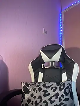 Snapshot of ursweet_babygirl chatting on May 2026 04:47:02 PM ursweet babygirl online show from May 2026 04:47:02 PM