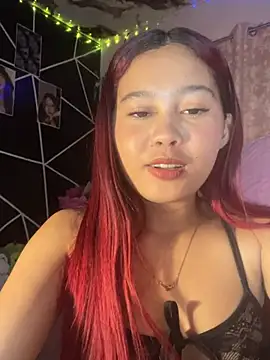 Snapshot of ursweet_babygirl chatting on July 2026 05:31:01 PM ursweet babygirl online show from July 2026 05:31:01 PM