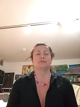 Snapshot of MariaAnaSunshine chatting on September 2025 11:20:02 PM MariaAnaSunshine online show from September 2025 11:20:02 PM