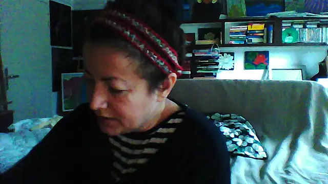 Snapshot of MariaAnaSunshine chatting on October 2025 08:45:02 AM MariaAnaSunshine online show from October 2025 08:45:02 AM