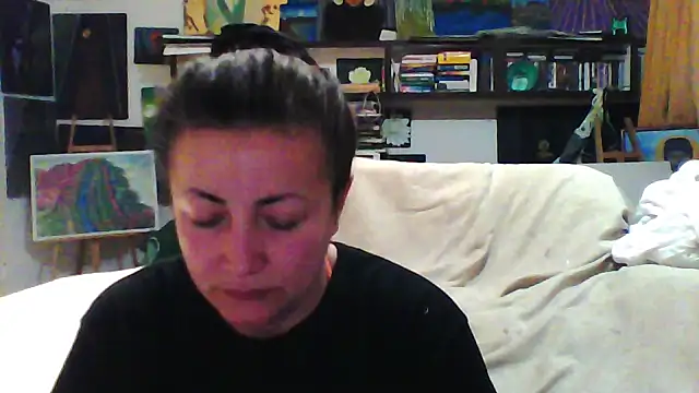 Snapshot of MariaAnaSunshine chatting on October 2025 08:43:02 PM MariaAnaSunshine online show from October 2025 08:43:02 PM