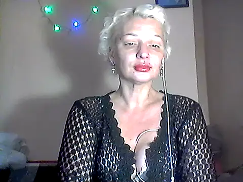 MaryJane441 online show from December 2025 09:01:01 PM